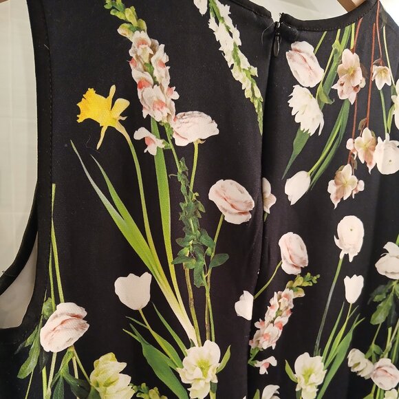 Victoria Beckham for Target English Garden Floral Dress - Picture 2 of 10